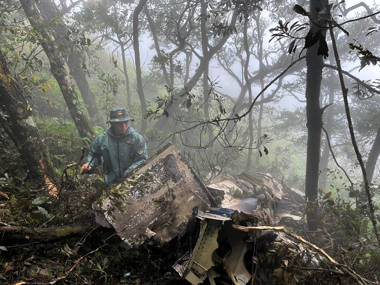 TNI Temukan Black Box Pesawat ATR 42-500 dalam Operasi SAR