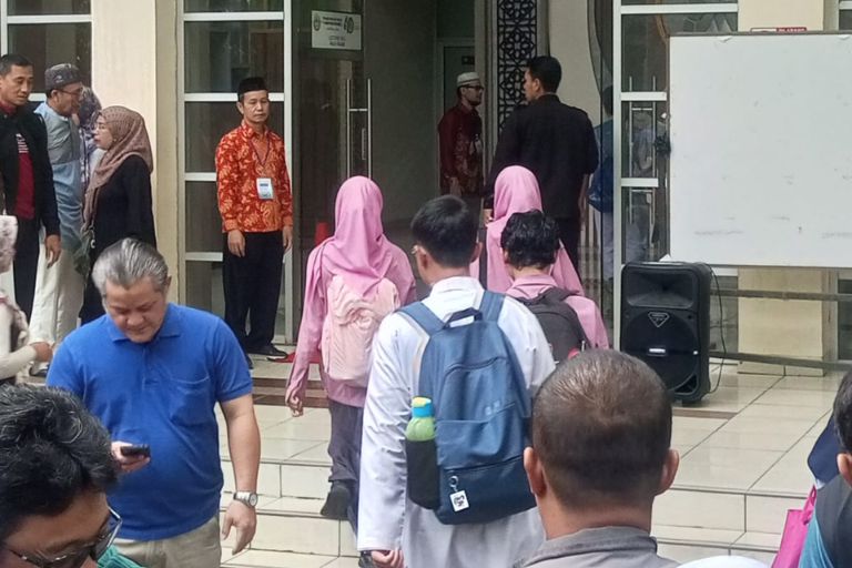 Selain itu, usaha penginapan, transportasi lokal, dan jasa bimbingan belajar turut merasakan dampak positifnya.