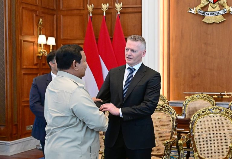 Pertemuan tersebut membahas perkembangan industri penerbangan global, khususnya terkait kemajuan teknologi pesawat dan ekosistem penerbangan di Indonesia.