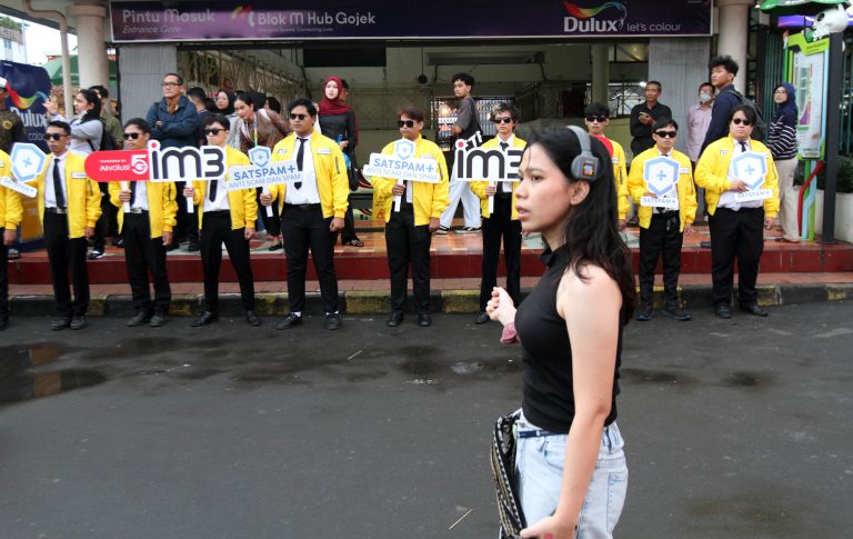 Fitur SATSPAM+ (Satuan Anti Spam dan Scam) didukung teknologi AIvolusi5G yang Cepat dan Aman, siap melindungi Pejuang Ramadan di bulan suci yang bekerja keras bagai kuda dari ancaman penipuan digital.