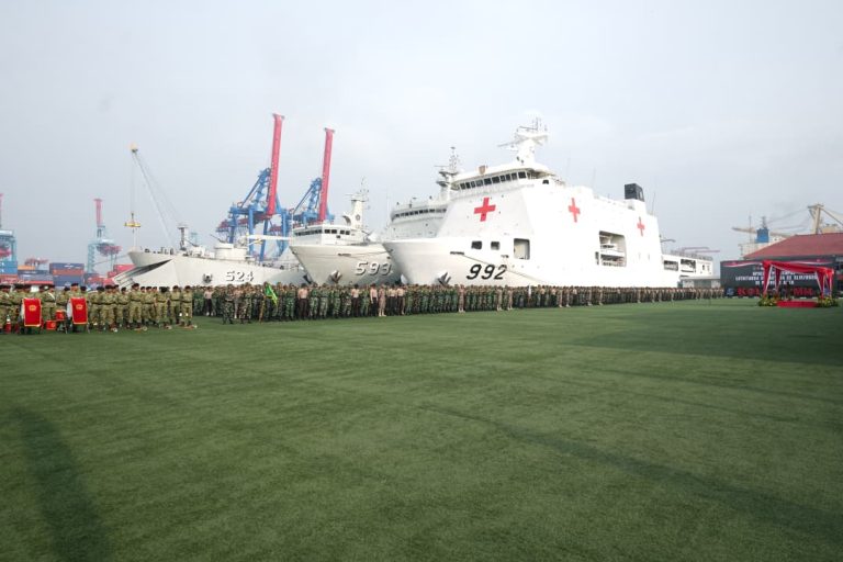 Latsitarda Nusantara ke-46 Tahun 2026 diikuti oleh 1.980 peserta yang terdiri atas Taruna Akademi TNI sebanyak 902 orang (510 Taruna Akmil, 238 Taruna AAL, dan 154 Taruna AAU), Taruna Akademi Kepolisian sebanyak 283 orang, Taruna Politeknik Siber dan Sandi Negara sebanyak 45 orang, Kadet Universitas Pertahanan Republik Indonesia sebanyak 292 orang, serta unsur pendukung sejumlah 458 orang.