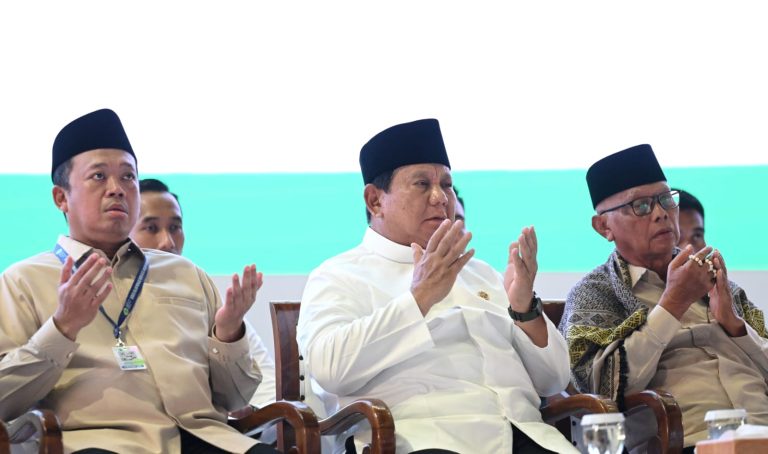 Kegiatan tersebut diikuti puluhan ribu jemaah dari berbagai unsur umat Islam dan lembaga keagamaan.