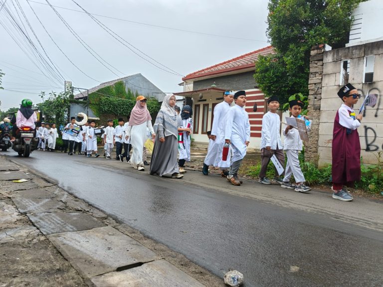 Menyambut bulan suci Ramadan, siswa-siswi dari berbagai Sekolah Dasar (SD) mengikuti Pawai Ramadan 2026, acara tahunan yang memadukan kreativitas, pendidikan nilai-nilai agama, dan semangat kebersamaan.