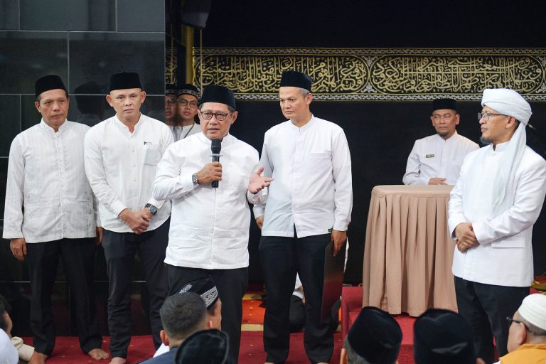 Nota MOU ditandatangani oleh Direktur Network & Retail Funding BSN Ari Kurniaman dan Ketua Yayasan Daarut Tauhiid Iskandar. Dalam nota kesepahaman kerjasama tersebut BSN terbuka ruang untuk mendukung pembiayaan kegiatan pengembangan yayasan dengan layanan dan produk bank yang dimiliki BSN.   Sesuai dengan visi bank hasil spin off BTN Syariah yang bergabung dengan Bank Victoria Syariah yaitu menjadi mitra keuangan keluarga Indonesia yang berkah dan amanah, BSN saat ini gencar melakukan pengembangan ekonomi syariah di banyak organisasi muslim di Indonesia sekaligus menguatkan literasi keuangan di lingkungan keluarga muslim Indonesia.