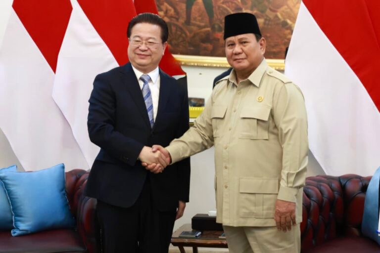 Presiden Prabowo Subianto menerima Minister of State Security (MSS) Republik Rakyat Tiongkok (RRT), Chen Yi Xin, di Istana Negara, Jakarta, Jumat (27/3/2026).  Pertemuan yang berlangsung hangat tersebut membahas mengenai peningkatan kerja sama antarnegara dalam menjaga stabilitas keamanan kawasan.***(Foto: Ekobisnis.com/BPMI Setpres)