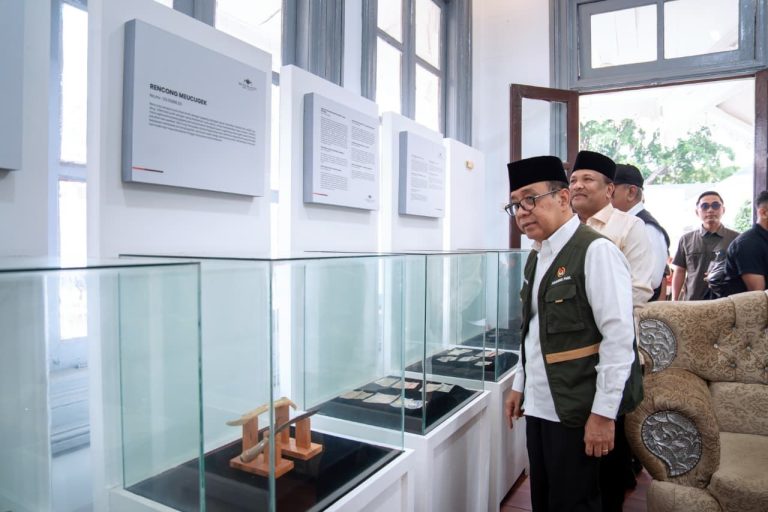 Dalam tahap kedua ini, Menko PMK menuturkan bahwa Kabupaten Bireuen menerima alokasi terbesar dibandingkan daerah lain di tiga provinsi terdampak. Tercatat sebanyak 4.347 unit rumah memperoleh bantuan yang terdiri dari 2.954 unit rumah rusak ringan senilai kurang lebih Rp44,31 miliar, serta 1.393 unit rumah rusak sedang senilai Rp41,79 miliar.