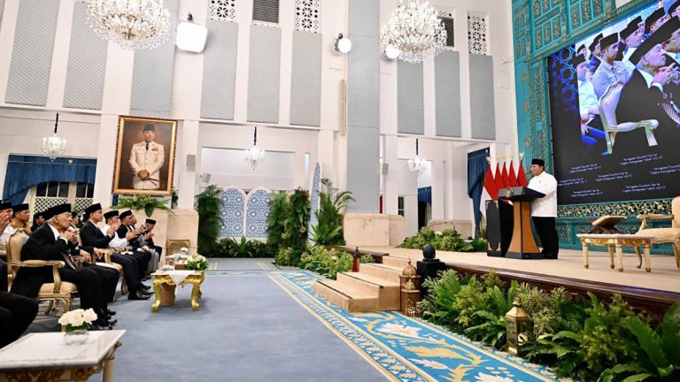 Peringatan tersebut menjadi momentum refleksi spiritual bagi bangsa Indonesia untuk memperkuat nilai-nilai Al-Qur’an dalam kehidupan bermasyarakat, berbangsa, dan bernegara.