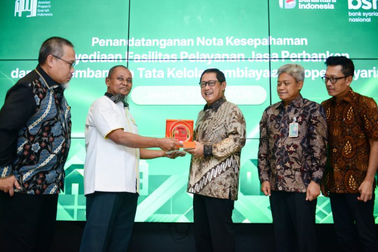 Nota kesepahaman ini merupakan langkah yang sangat strategis bagi kedua belah pihak dalam rangka memperkuat kolaborasi BSN dan APSI untuk mendukung pengembangan ekosistem layanan keuangan yang inklusif, transparan serta sejalan dengan prinsip keuangan syariah.   Kerjasama ini juga membuka ruang bagi pengembangan bisnis terutama inisiatf mendukung program pemerintah dalam pengembangan ekosistem hunian syariah di Indonesia, baik dalam hal pembiayaan pembangunan hunian, kepemilikan dan transaksi sektor perumahan berbasis syariah.   Kedua belah pihak sepakat ke depan akan melakukan kegiatan sosialisasi, edukasi, serta pengembangan layanan yang mendukung terciptanya peran BSN dan APSI dalam memberikan kontribusi bagi penguatan ekonomi syariah nasional melalui peningkatan pemanfaatan layanan keuangan syariah serta terciptanya ekosistem hunian syariah berkembang maju di Indonesia.