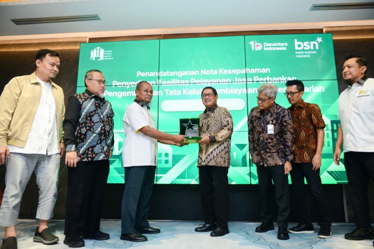 Nota kesepahaman ini merupakan langkah yang sangat strategis bagi kedua belah pihak dalam rangka memperkuat kolaborasi BSN dan APSI untuk mendukung pengembangan ekosistem layanan keuangan yang inklusif, transparan serta sejalan dengan prinsip keuangan syariah.   Kerjasama ini juga membuka ruang bagi pengembangan bisnis terutama inisiatf mendukung program pemerintah dalam pengembangan ekosistem hunian syariah di Indonesia, baik dalam hal pembiayaan pembangunan hunian, kepemilikan dan transaksi sektor perumahan berbasis syariah.   Kedua belah pihak sepakat ke depan akan melakukan kegiatan sosialisasi, edukasi, serta pengembangan layanan yang mendukung terciptanya peran BSN dan APSI dalam memberikan kontribusi bagi penguatan ekonomi syariah nasional melalui peningkatan pemanfaatan layanan keuangan syariah serta terciptanya ekosistem hunian syariah berkembang maju di Indonesia.