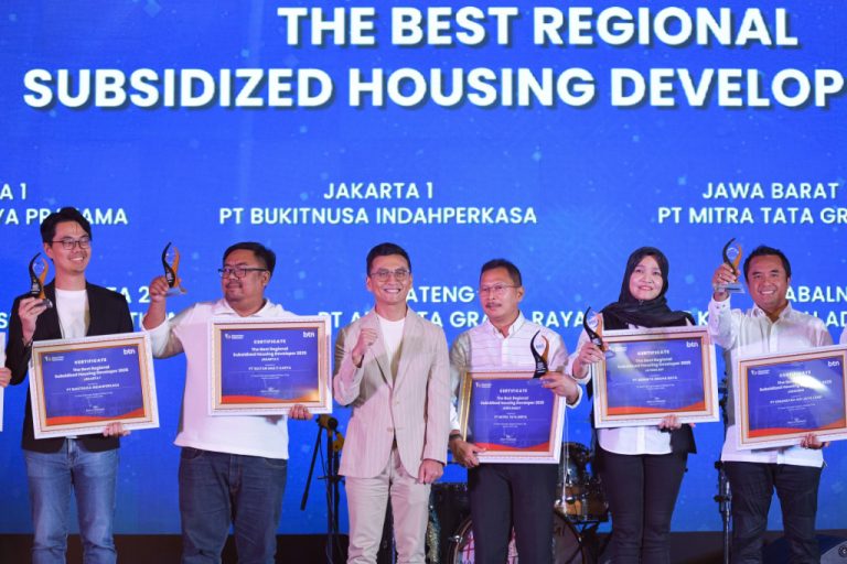 Penghargaan diberikan kepada developer yang dinilai memiliki kontribusi signifikan terhadap realisasi KPR BTN sepanjang 2025, baik untuk perumahan bersubsidi maupun nonsubsidi. Adapun developer yang mendapatkan penghargaan dengan penilaian mencakup jumlah realisasi, kualitas kredit, kepatuhan terhadap regulasi, serta komitmen menjaga kualitas pembangunan perumahan dan kerja sama dengan BTN.