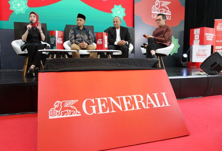 Generali Indonesia resmi luncurkan GEN Syariah Perlindungan Aman, yang merupakan produk perlindungan jiwa berbasis syariah yang memberikan manfaat yang bertumbuh, bertambah dan berkah. Produk ini menjawab kebutuhan nasabah atas tantangan inflasi serta tekanan finansial yang semakin menantang, sekaligus untuk mengakselerasi solusi asuransi syariah bagi seluruh keluarga Indonesia.