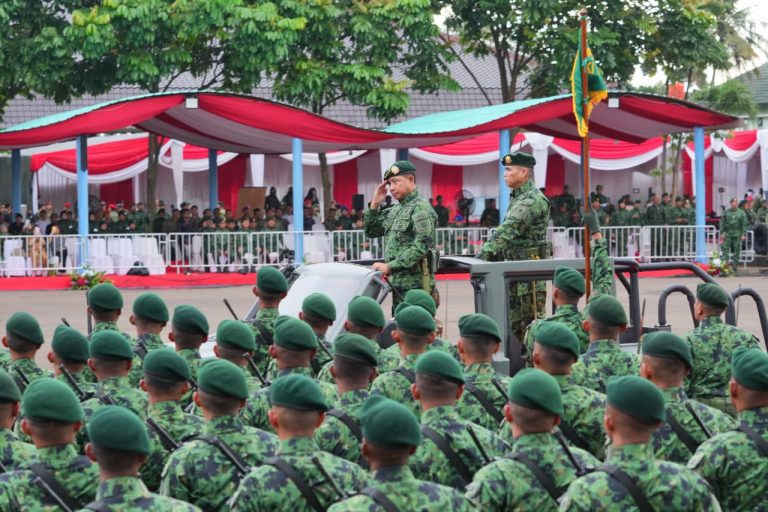 Dalam amanatnya, Panglima TNI menegaskan bahwa sejak kelahirannya pada tahun 1961, Kostrad telah menunjukkan peran strategis sebagai kekuatan pemukul andalan TNI AD dalam menjaga kedaulatan dan keutuhan Negara Kesatuan Republik Indonesia.