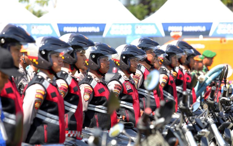 Dalam kegiatan apel tersebut, dilakukan pengecekan kesiapan pasukan yang terdiri dari personel TNI, Polri, BPBD, Manggala Agni, relawan masyarakat peduli api serta instansi terkait lainnya. Selain itu, turut diperiksa kesiapan sarana prasarana penunjang dalam operasi pemadaman, termasuk peralatan pemadaman darat dan kendaraan operasional.