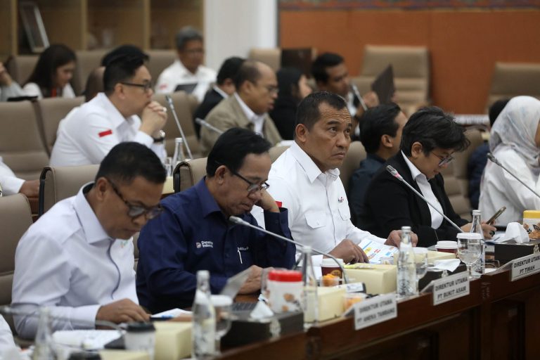 Rapat tersebut membahas mengenai evaluasi kinerja korporasi tahun 2025 serta roadmap pengembangan usaha tahun 2026.