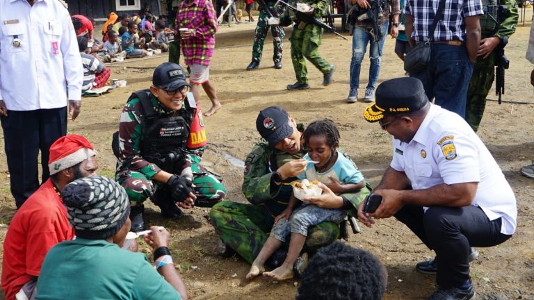 Kegiatan ini merupakan bagian dari upaya TNI dalam meningkatkan kesejahteraan masyarakat di Provinsi Papua Tengah.