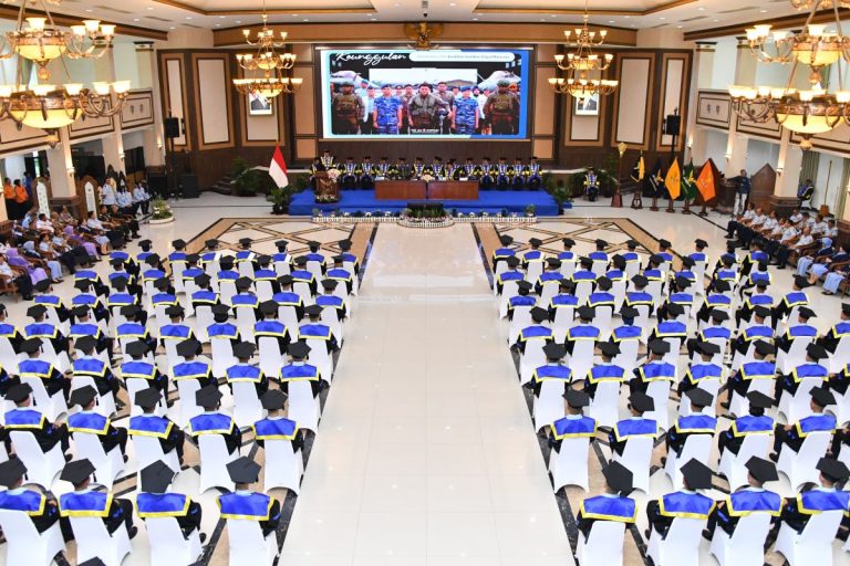 TNI Angkatan Udara terus berkomitmen mencetak sumber daya manusia unggul yang siap menjawab tantangan tugas serta perkembangan lingkungan strategis.