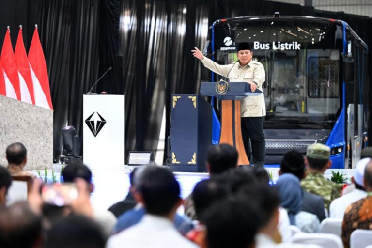 Peresmian ini menjadi tonggak penting dalam penguatan industri kendaraan listrik nasional sekaligus mendukung transisi menuju energi bersih.