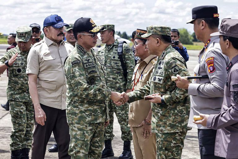 Dalam kunjungan tersebut dilakukan penyerahan penguasaan lahan dari Satgas PKH kepada Kejaksaan Republik Indonesia, setelah sebelumnya disita dalam proses hukum terkait dugaan korupsi sektor pertambangan.
