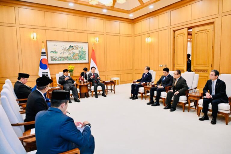 Pertemuan tersebut menjadi momentum penting dalam mempererat hubungan kedua negara di tengah dinamika global yang semakin kompleks.