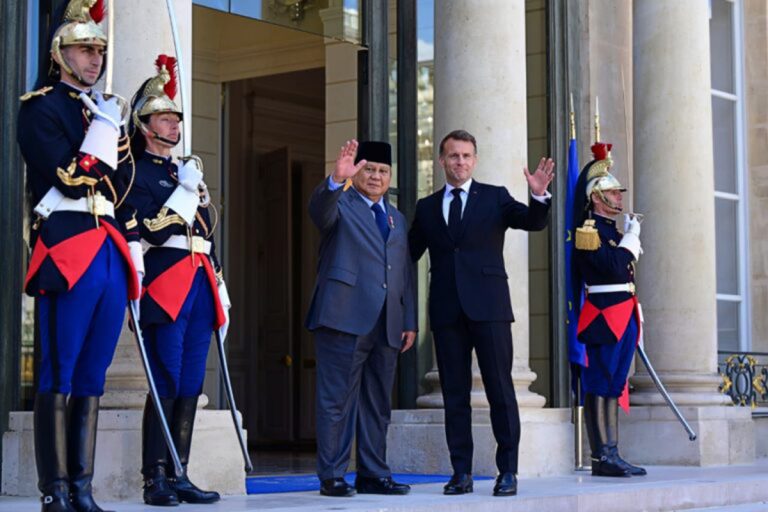 Kunjungan ini menjadi bagian penting dari rangkaian diplomasi Presiden Prabowo setelah sebelumnya melakukan pertemuan intensif dengan Presiden Federasi Rusia, Vladimir Putin. Melalui rangkaian pertemuan tersebut, Indonesia terus menegaskan perannya sebagai mitra strategis yang aktif dalam mendorong kerja sama internasional, stabilitas global, serta perdamaian dunia.