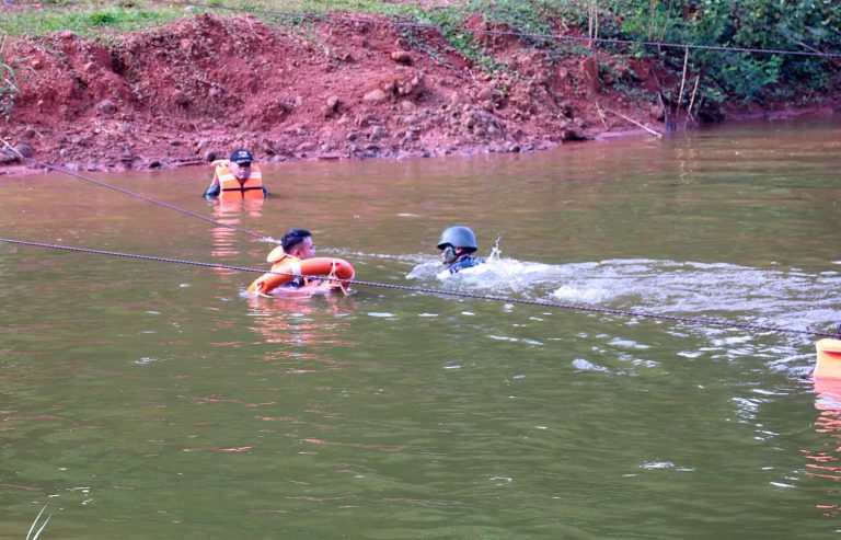 Lomba sejauh 7 kilometer ini diikuti 13 satuan kerja (satker) dan Insub di jajaran Lanud Suryadarma. Seluruh peserta membawa perlengkapan perorangan berupa senjata, helm, dan ransel seberat 3,5 kilogram, sehingga menguji ketahanan fisik sekaligus mental prajurit.