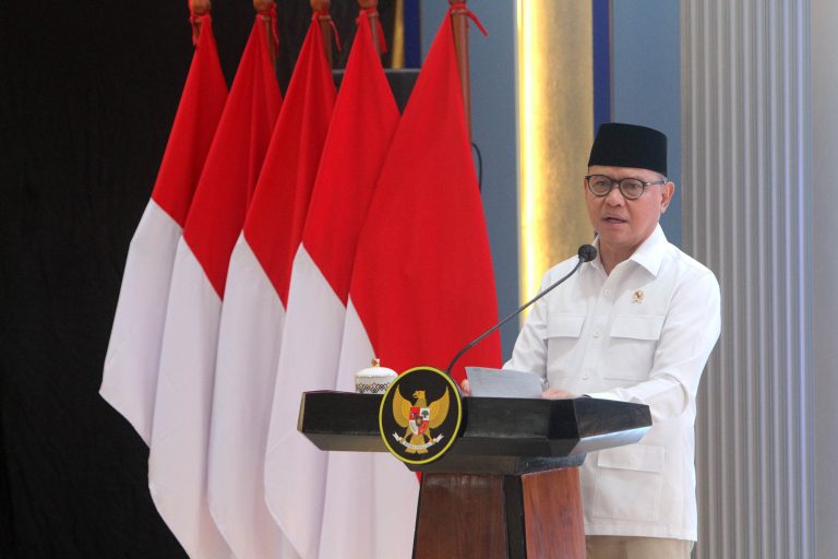 Dalam sambutannya, Menteri Perlindungan Pekerja Migran Indonesia (P2MI) menegaskan bahwa transisi status dari BP2MI menjadi Kementerian merupakan bukti keseriusan pemerintah dalam menangani isu migrasi.