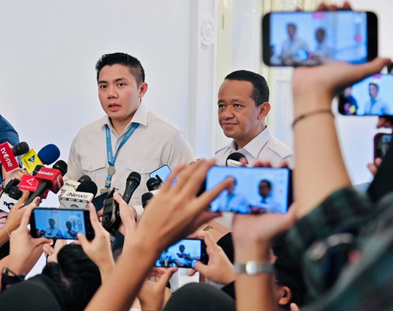 Prabowo Terima Laporan Menteri ESDM Usai Pertemuan Lanjutan di Rusia